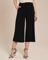 Produktabbildung für Culotte mit vorverlegter Seitennaht