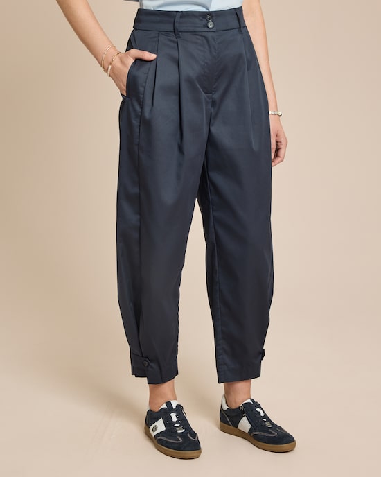 Produktabbildung für Hose mit Riegeldetail