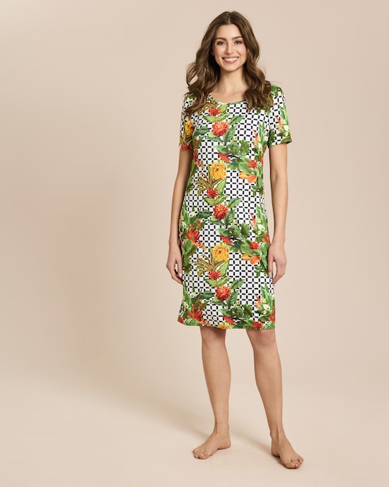 Produktabbildung für Nachthemd Flowers and Graphic