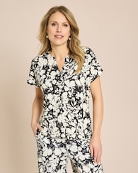 Produktabbildung für Blusenshirt mit Knopfleiste