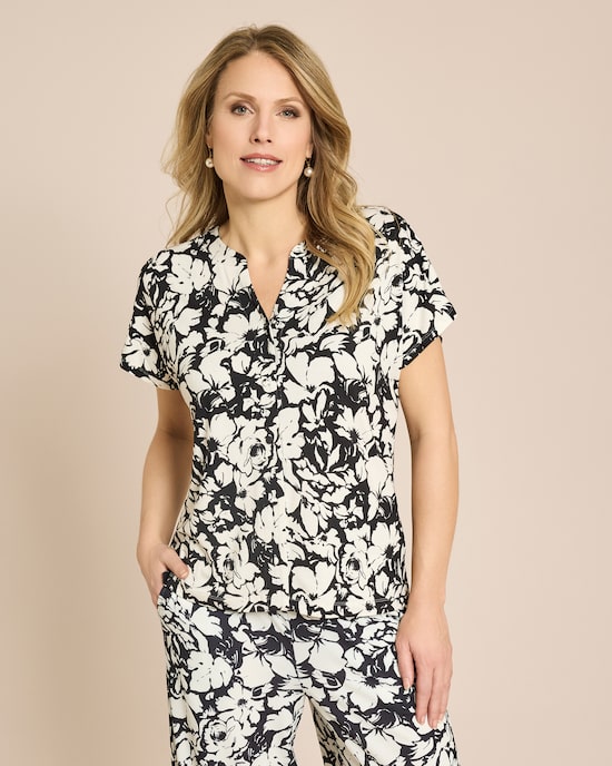 Produktabbildung für Blusenshirt mit Knopfleiste