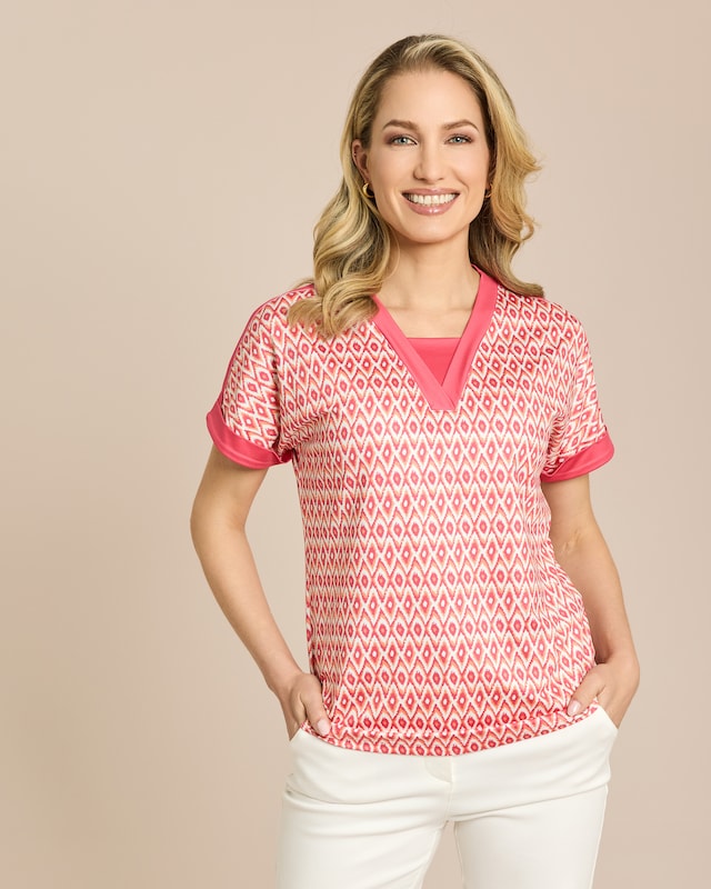 Shirt mit V-Ausschnitt