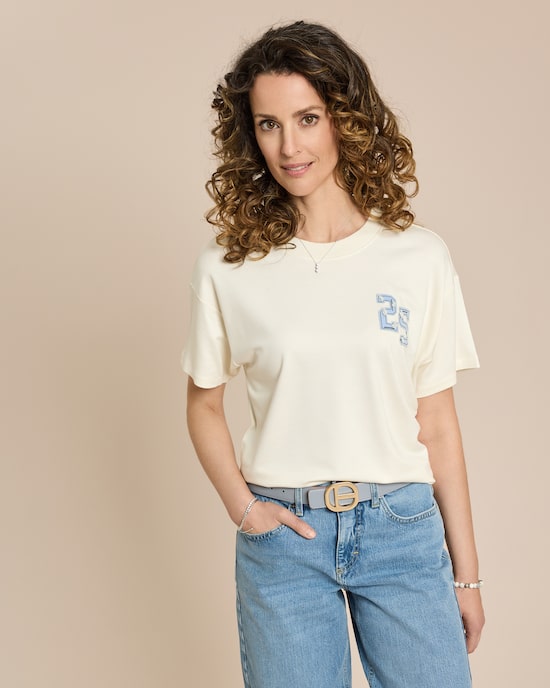 Produktabbildung für Shirt mit Aufnäher