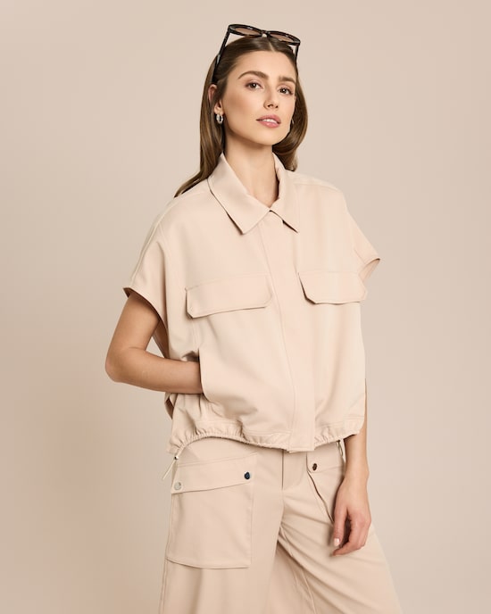 Produktabbildung für Kurzarm Bluse mit Brusttaschen