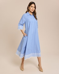 Produktabbildung für Kleid mit Spitzendetails