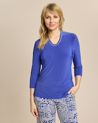 Produktabbildung für Shirt mit ovalem Ausschnitt