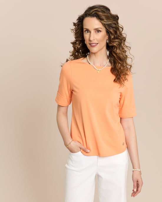 Produktabbildung für Shirt mit U-Boot-Ausschnitt
