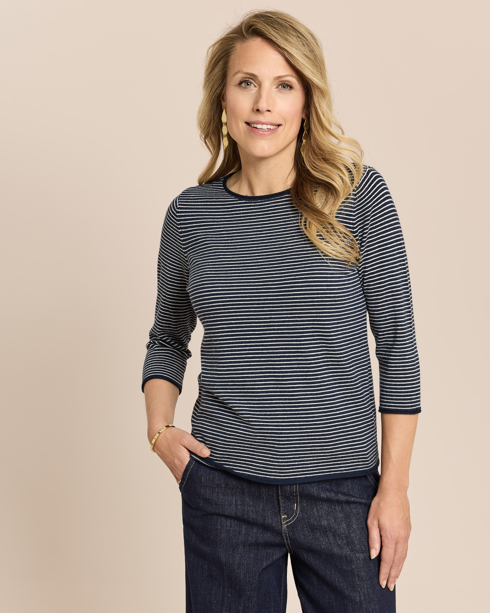 Produktabbildung für Feinstrick-Pullover fein gestreift