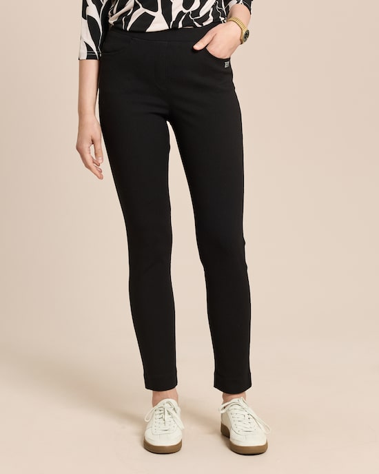 Produktabbildung für Slim Fit Schlupfhose Helga mit Jacquard-Struktur