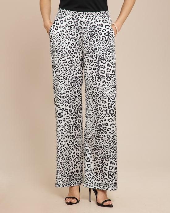 Produktabbildung für Marlenehose mit Animaldruck