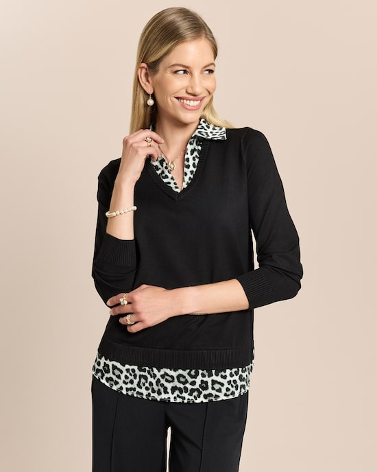 Produktabbildung für Pullover mit Leo-Bluse
