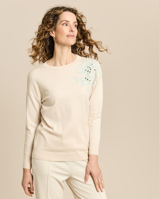 Produktabbildung für Pullover mit Stickerei und Pailletten