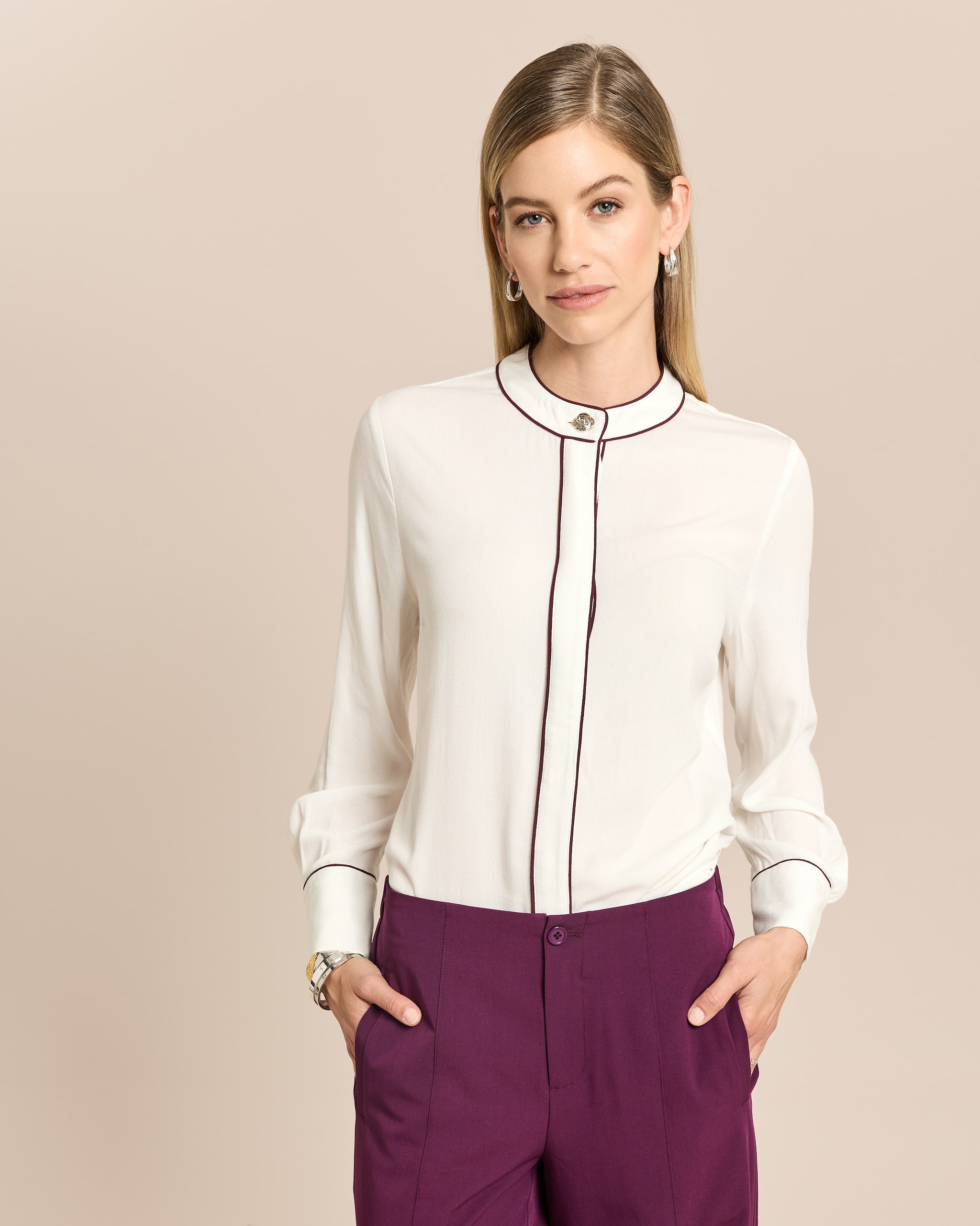 Produktabbildung für Bluse mit Kontrast