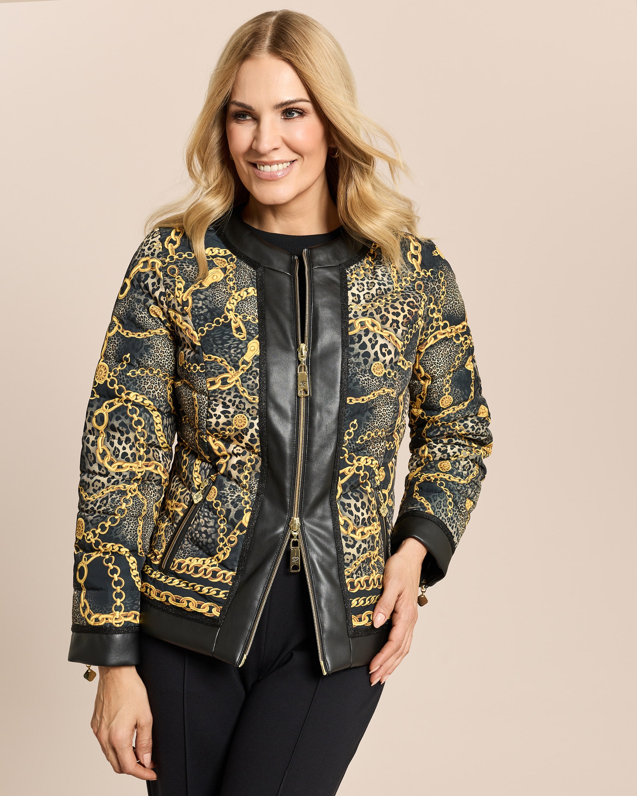 Produktabbildung für Daunenjacke mit Exklusivdruck