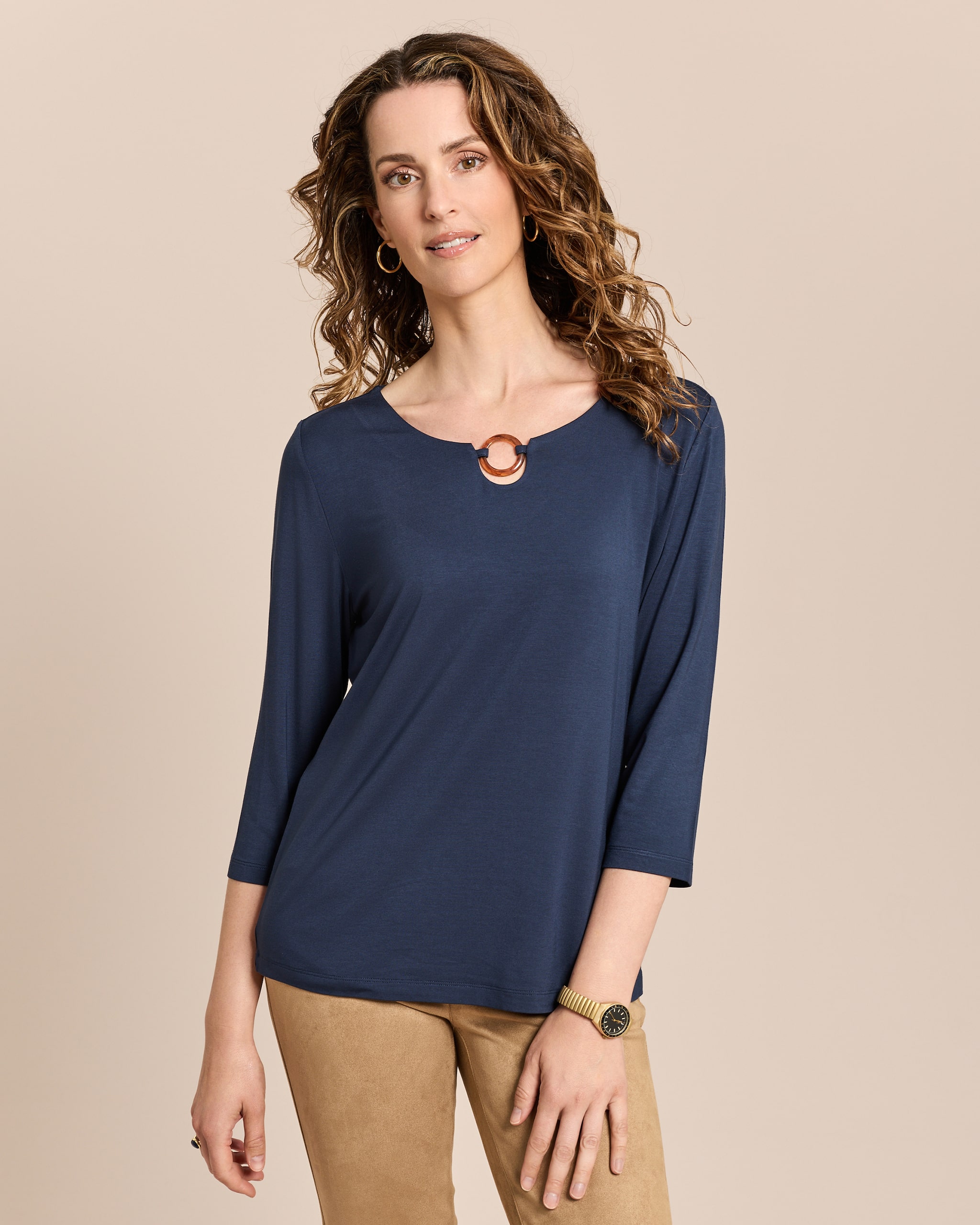 Produktabbildung für Shirt mit Ring-Accessoire