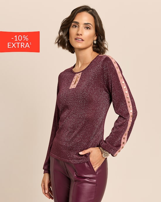 Produktabbildung für Pullover mit Glanzgarn und Nieten