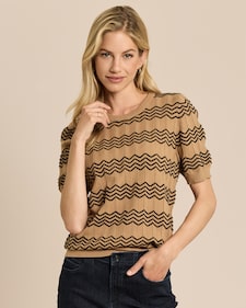 Produktabbildung für Pullover mit Ajour-Wellen-Muster