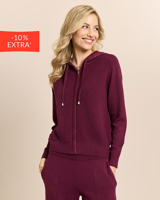 Produktabbildung für Strickjacke mit Metallicgarn