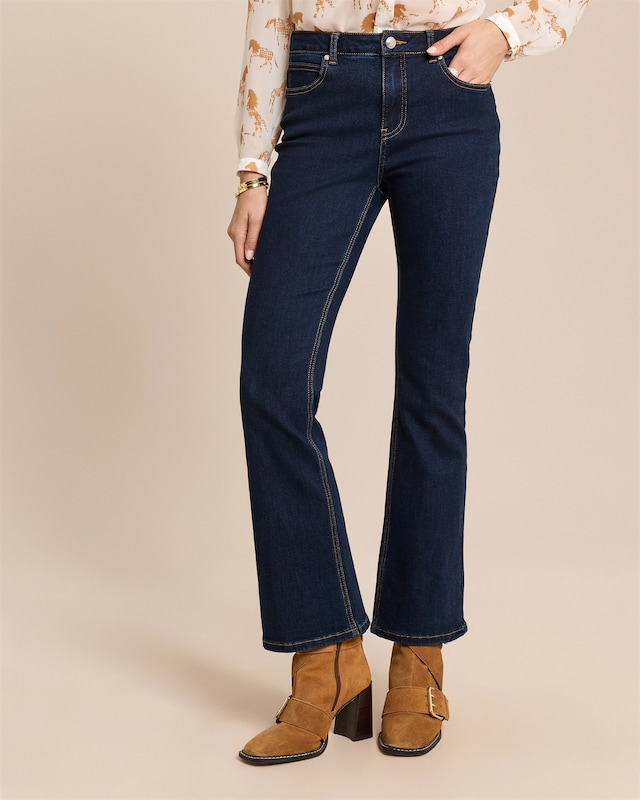 Produktabbildung für Bootcut Jeans mit Zierstepp