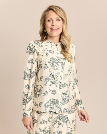Produktabbildung für Bluse mit Rüschendetails
