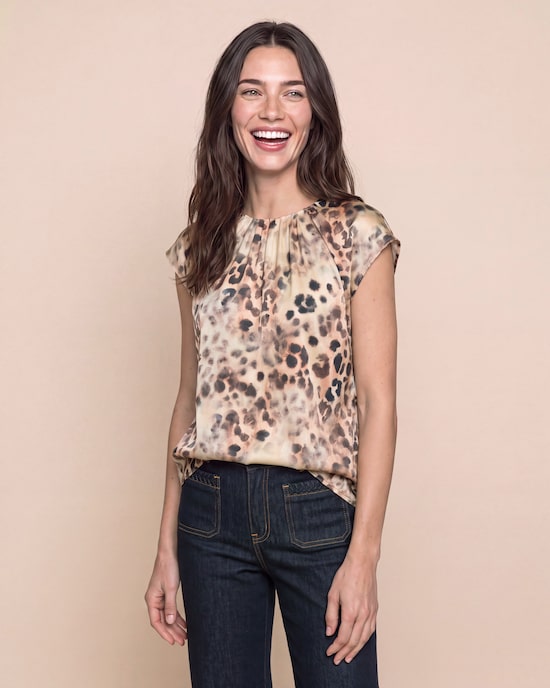 Produktabbildung für Satin-Bluse mit halbem Arm und Leo-Print