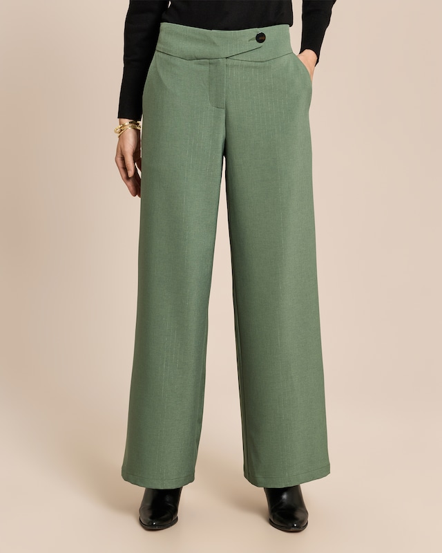 Hose mit Glanznadelstreifen