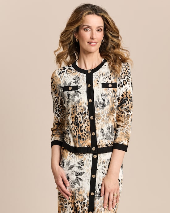 Produktabbildung für Strickjacke mit Leo- und Blumenprint
