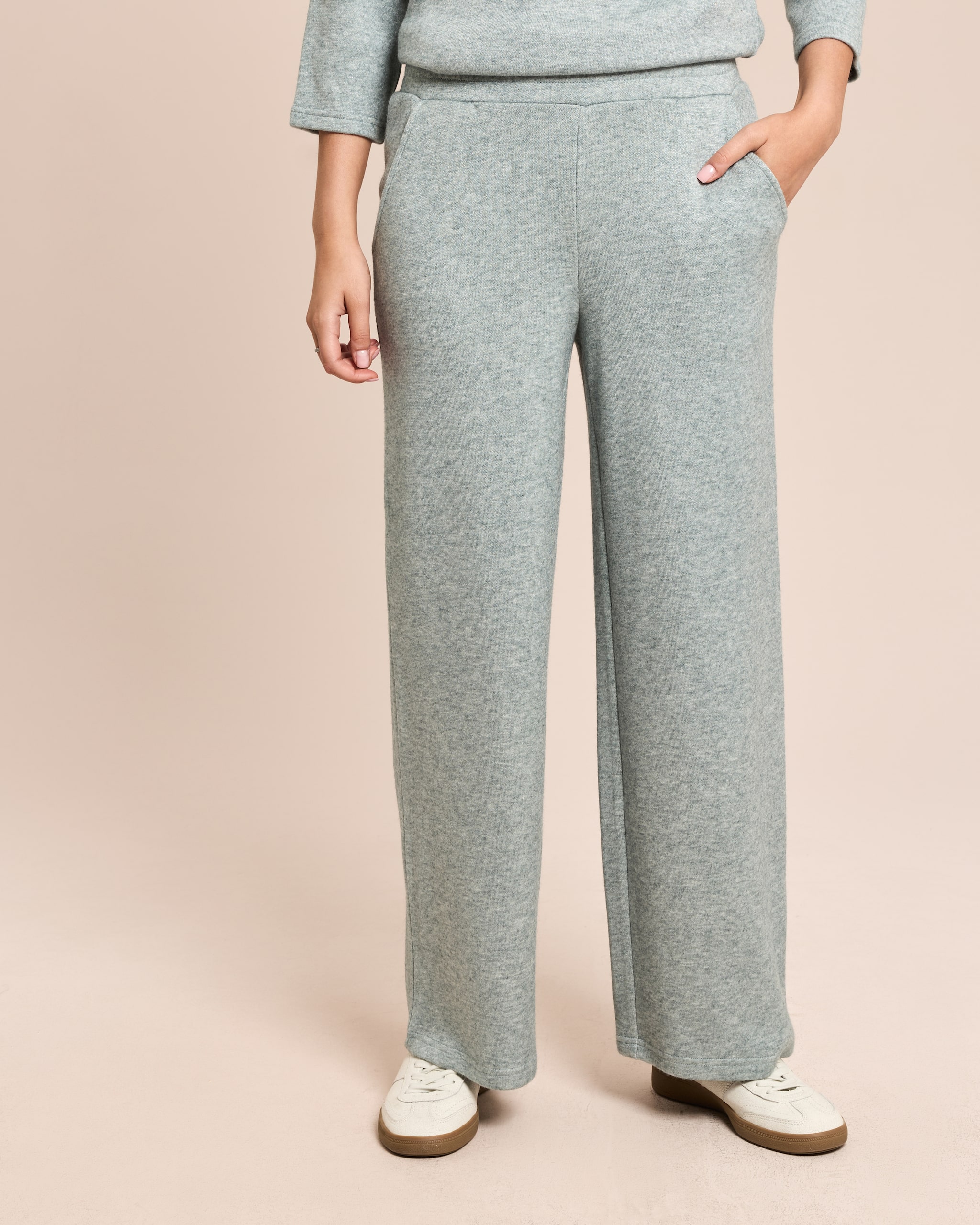 Produktabbildung für Wide Leg Loungewear-Hose mit elastischem Bund