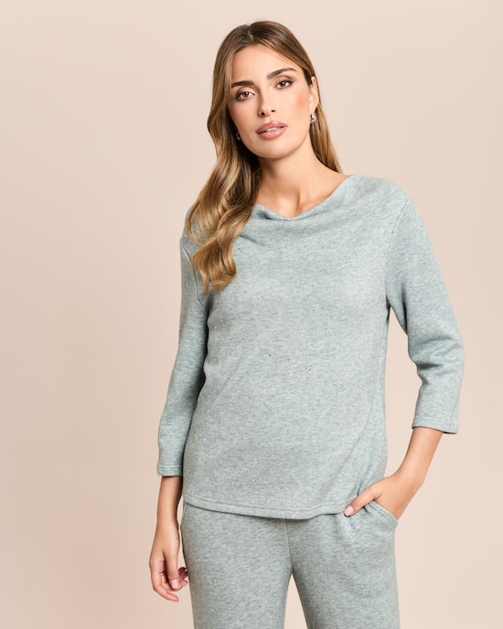 Produktabbildung für Loungewear-Shirt mit Wasserfallkragen
