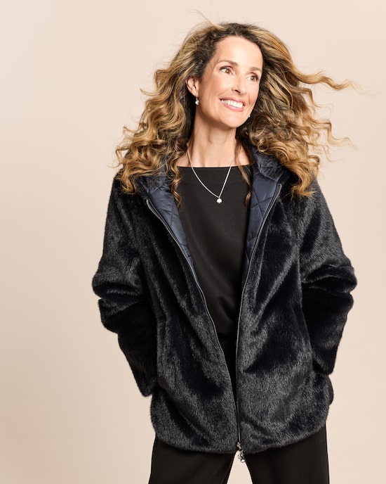 Produktabbildung für Webpelzjacke zum Wenden