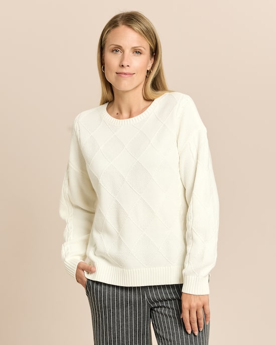 Produktabbildung für Pullover mit Rauten-Zopf-Muster