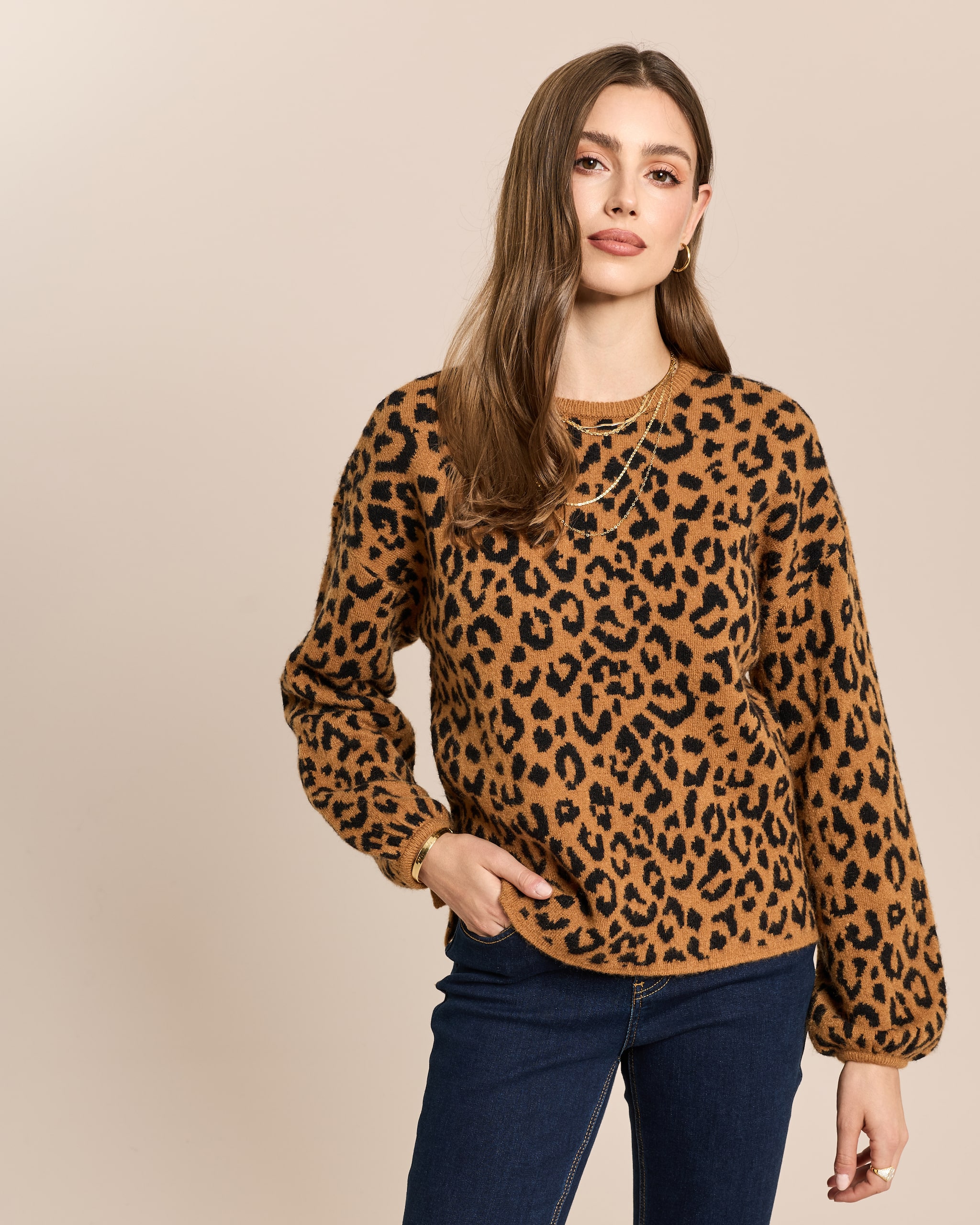 Produktabbildung für Jacquard-Pullover mit Seitenschlitzen