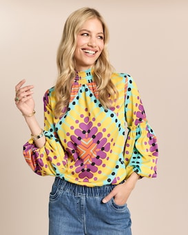 Produktabbildung für Bluse mit gesmoktem Kragen und Ärmelsaum