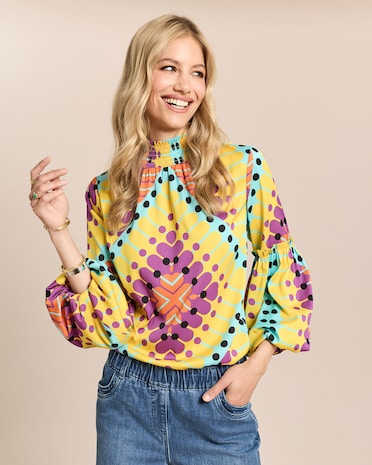 Produktabbildung für Bluse mit gesmoktem Kragen und Ärmelsaum
