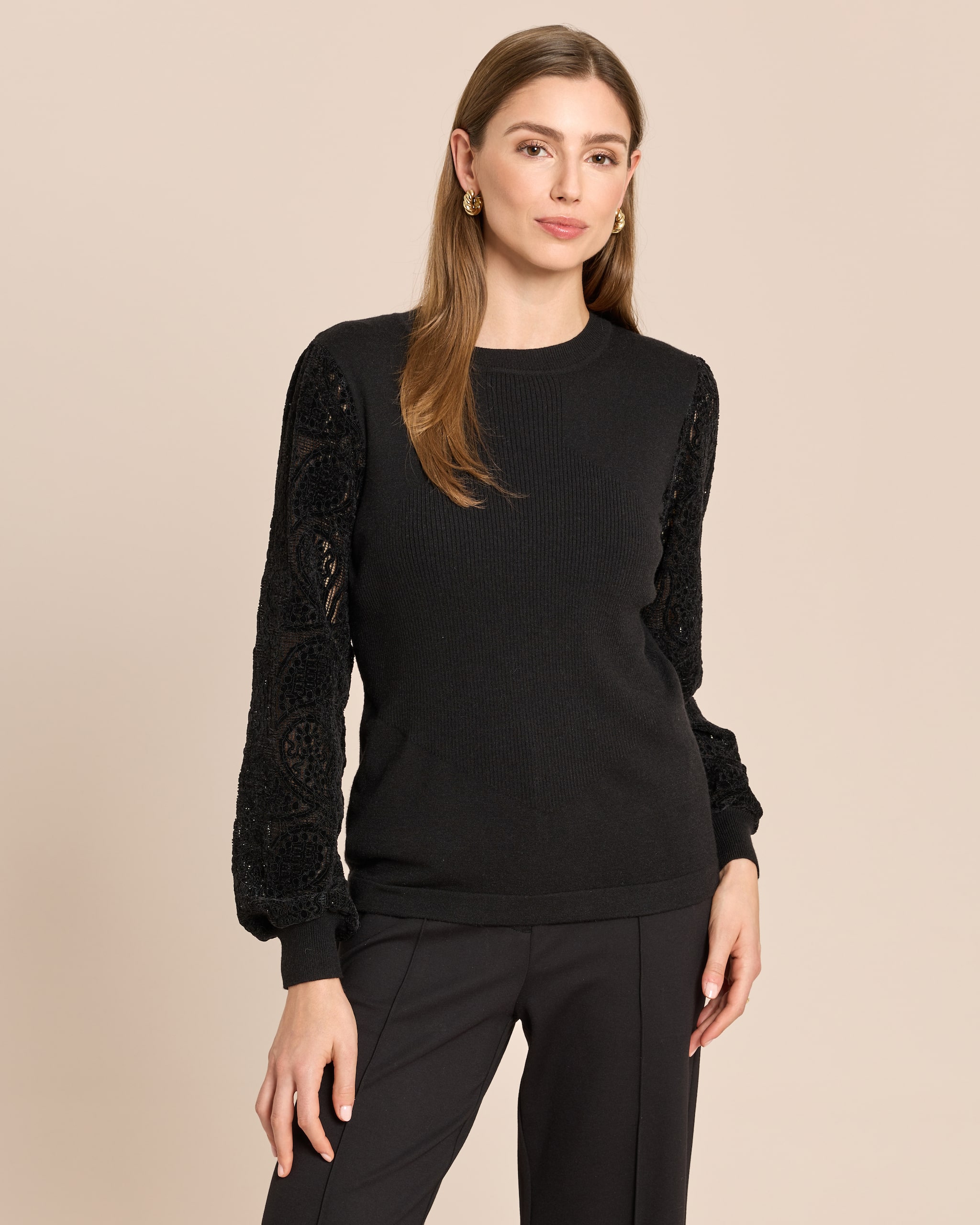 Produktabbildung für Pullover mit Samtapplikationen
