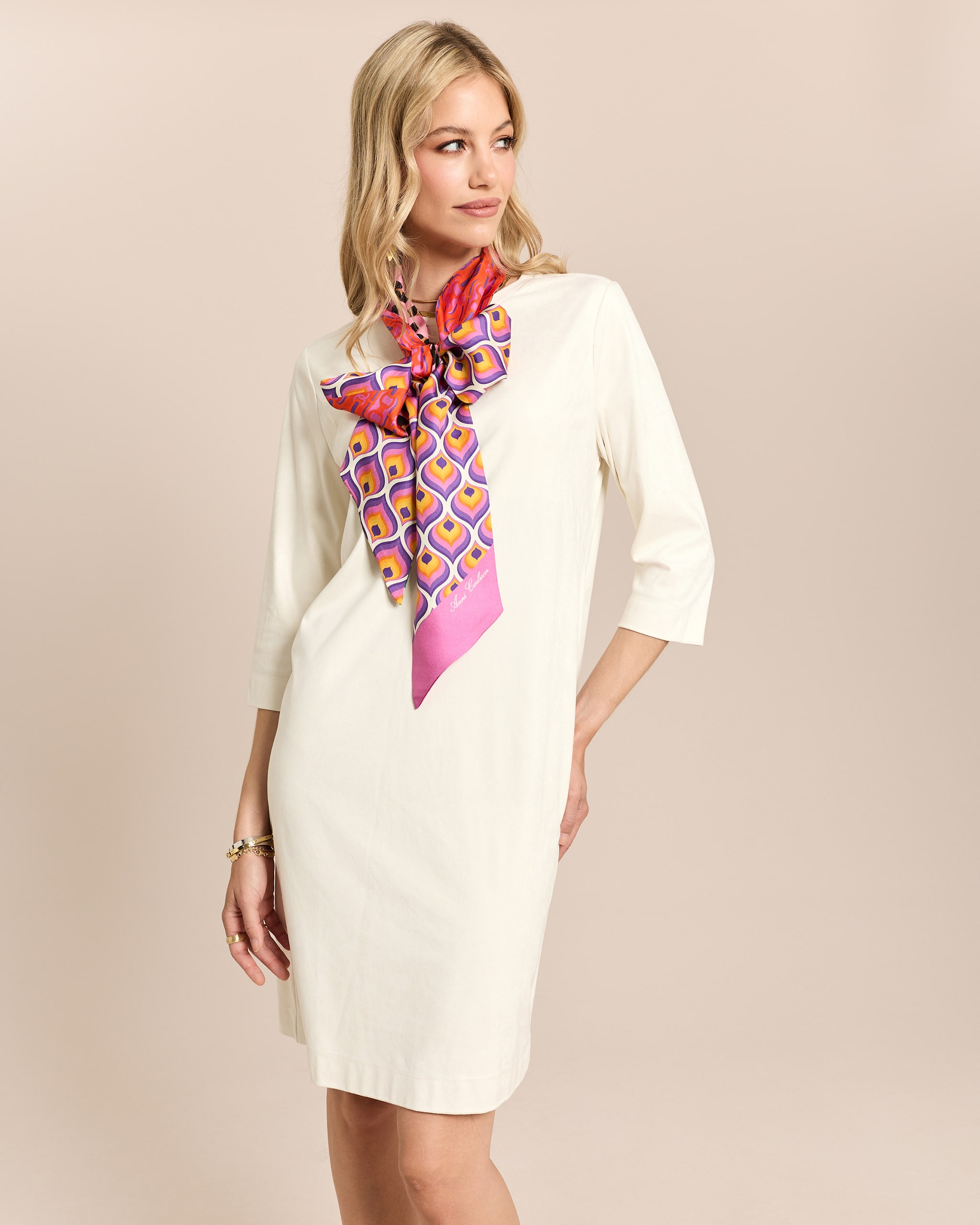 Produktabbildung für Kleid in Velourimitat