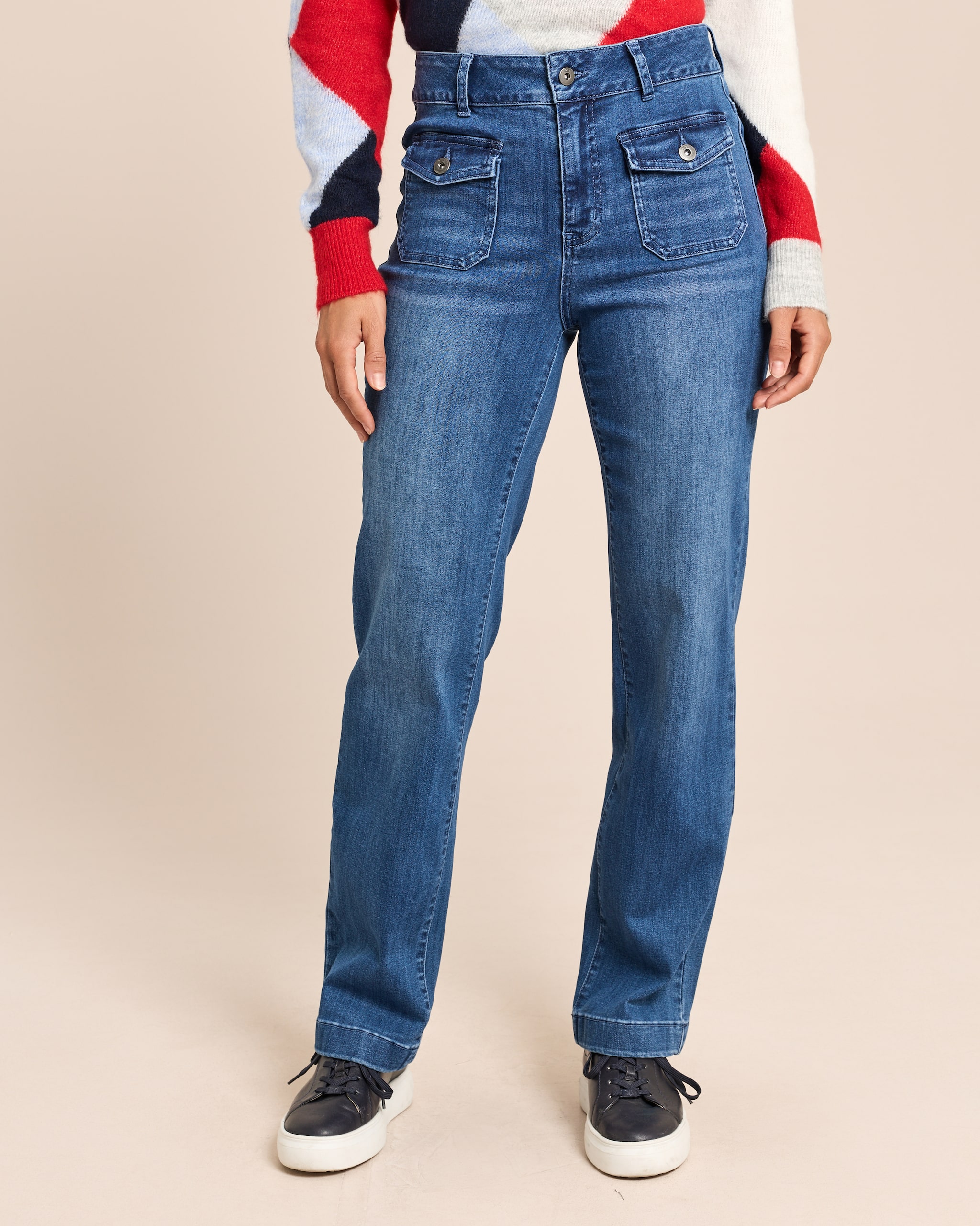 Produktabbildung für Straight Leg Jeans aufgesetzte Tasche