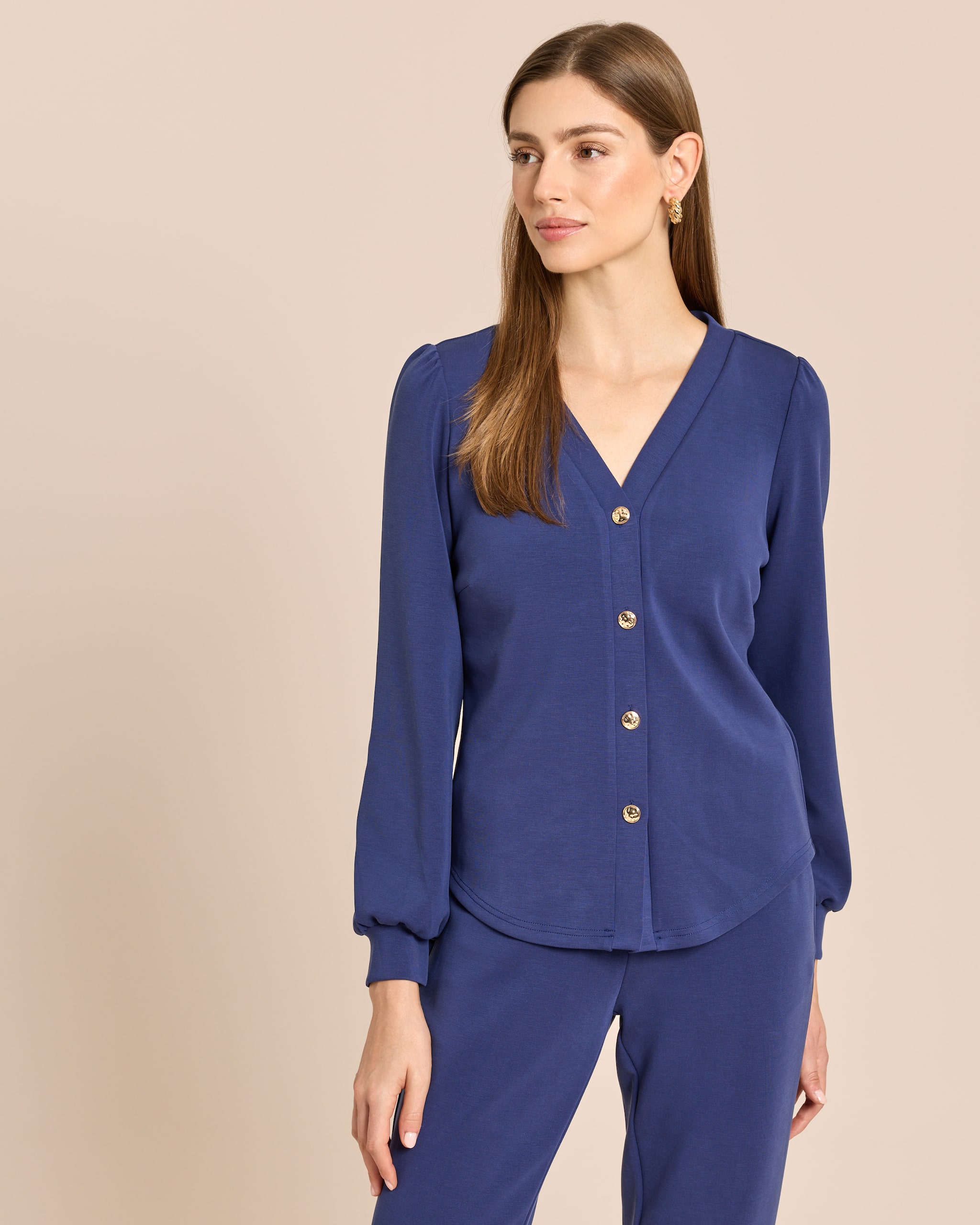 Produktabbildung für Seidentraum Cardigan mit Knöpfen