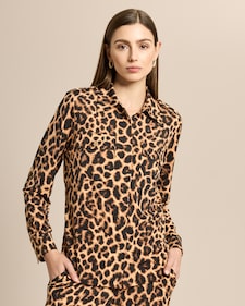 Produktabbildung für Shirtbluse mit Leoprint