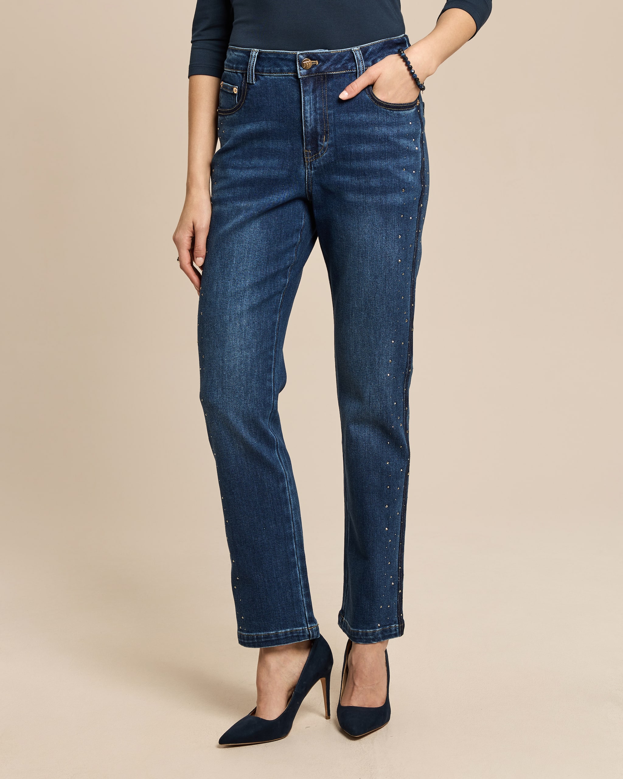 Produktabbildung für Straight Leg Jeans mit Steinchen