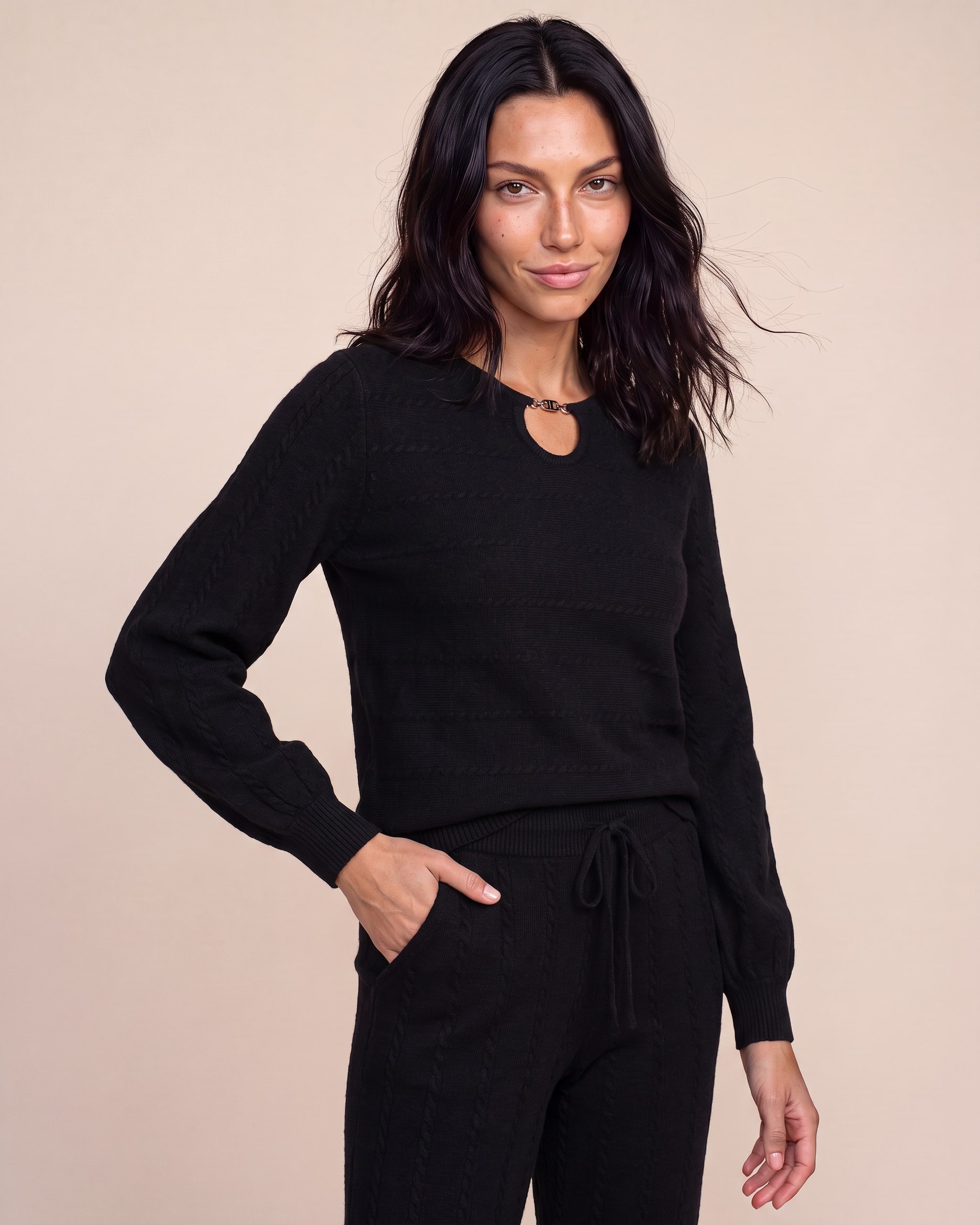 Produktabbildung für Strickset mit Zopfdetail