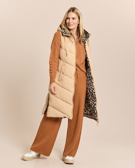 Produktabbildung für Wende-Steppweste mit Leoprint