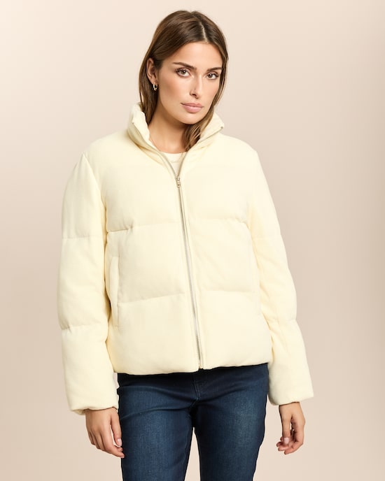 Produktabbildung für Pufferjacke in Cord-Optik