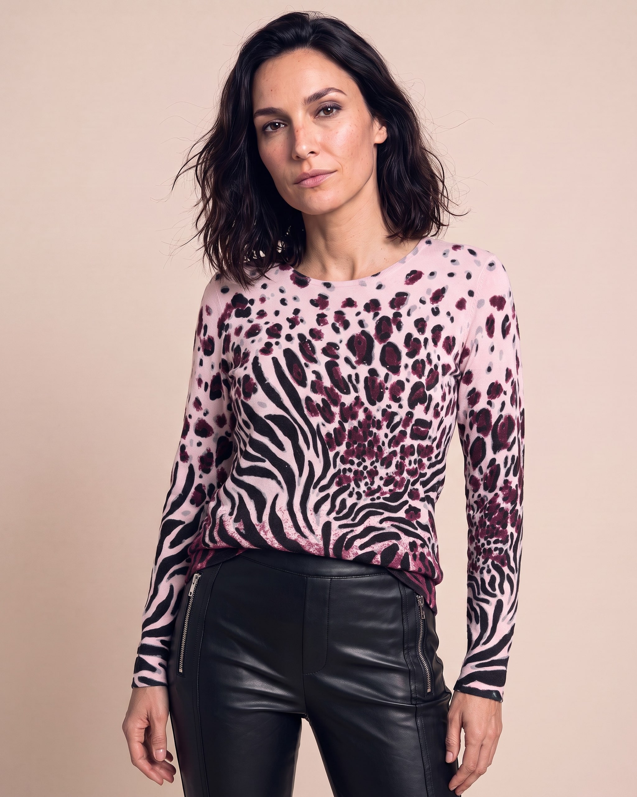 Produktabbildung für Classic Pullover Tiger-Leo-Druck