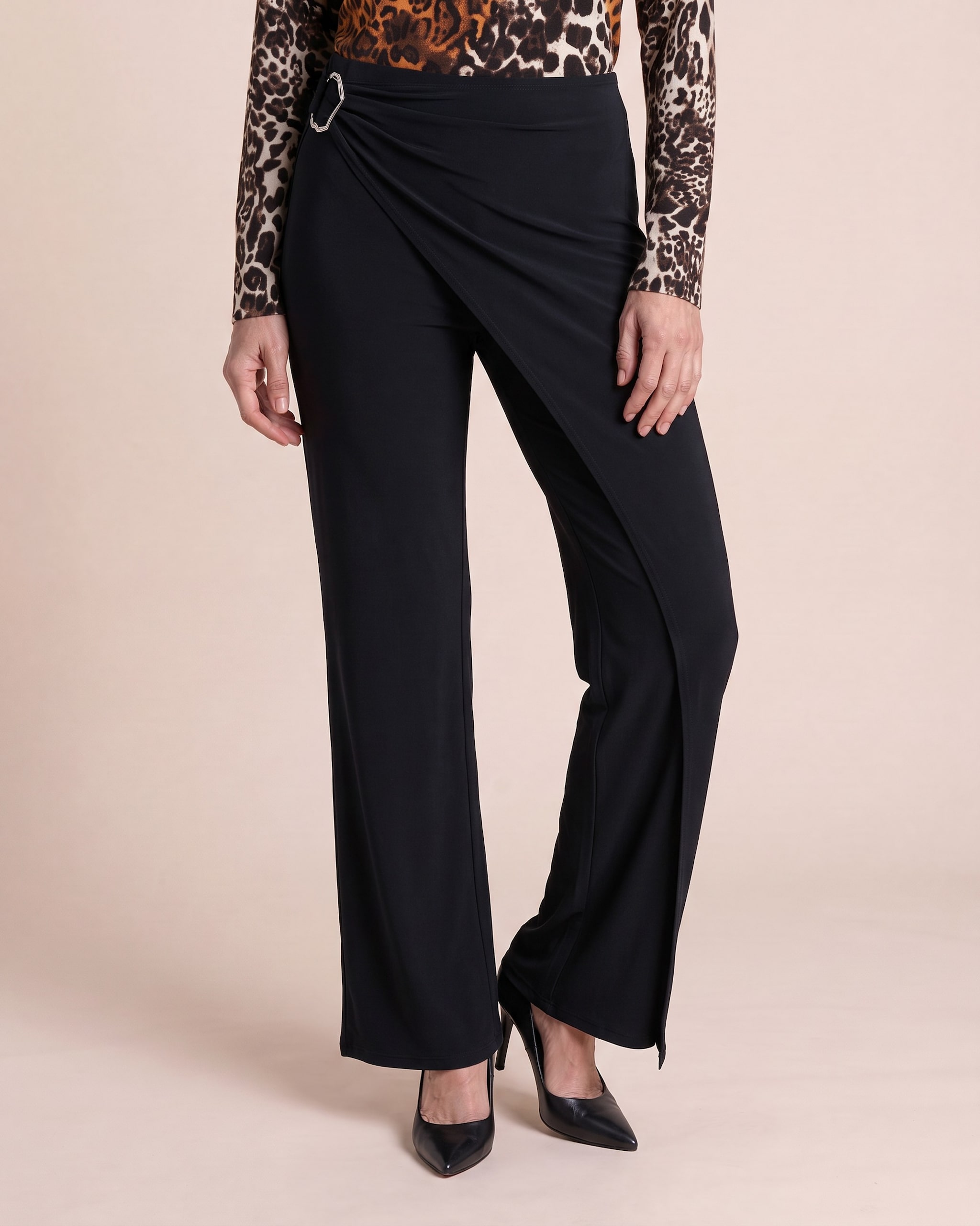 Produktabbildung für Wide Leg Jerseyhose mit Zierschnalle