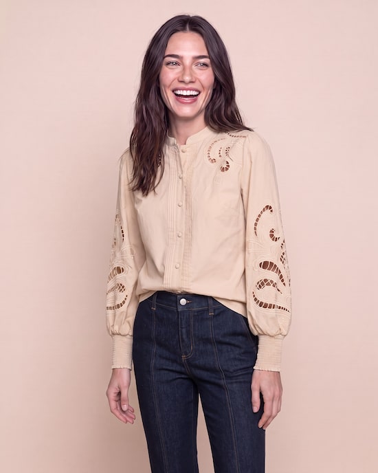 Produktabbildung für Bluse mit Cut Out Stickerei