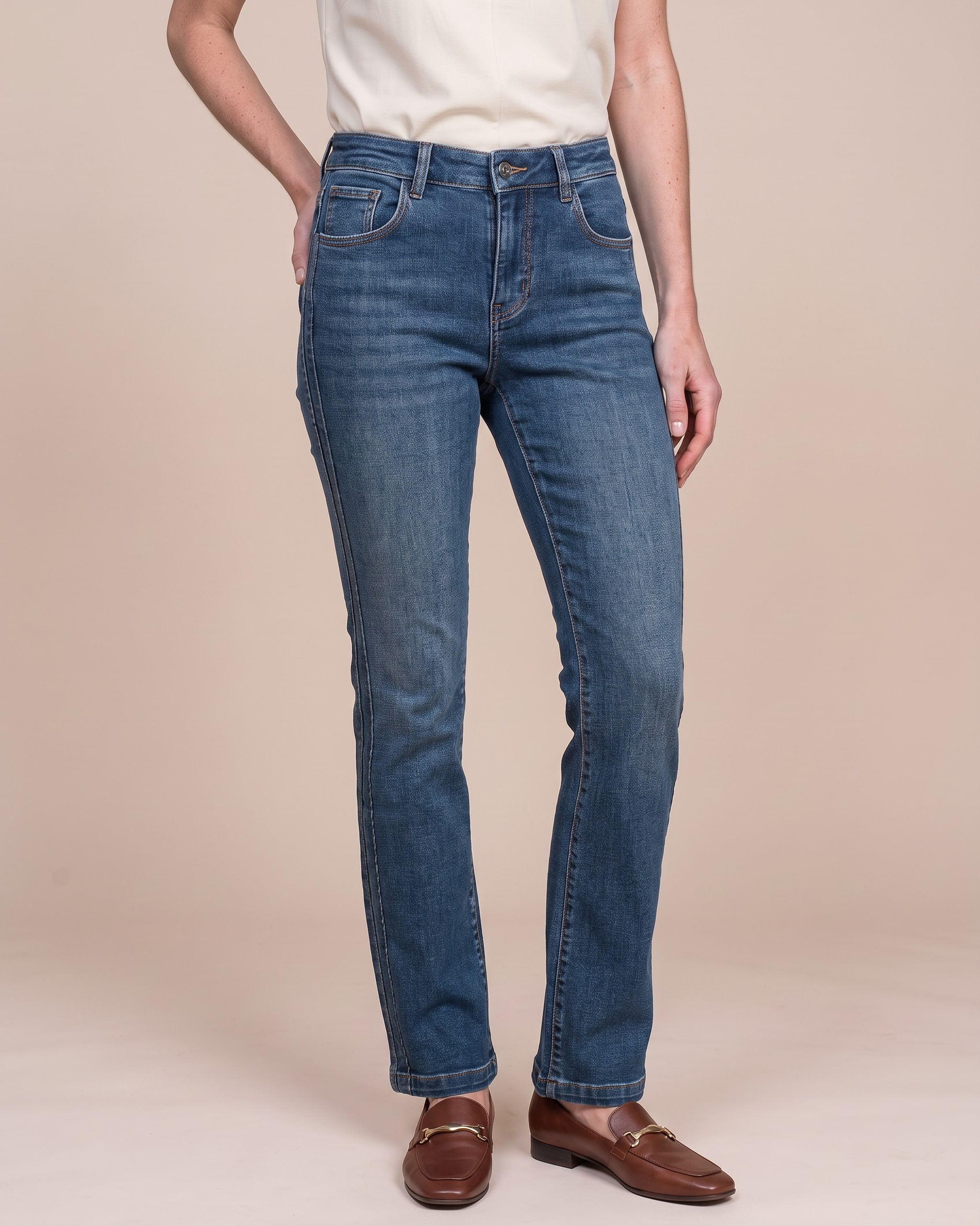 Produktabbildung für Straight Leg Jeans mit Dekonaht