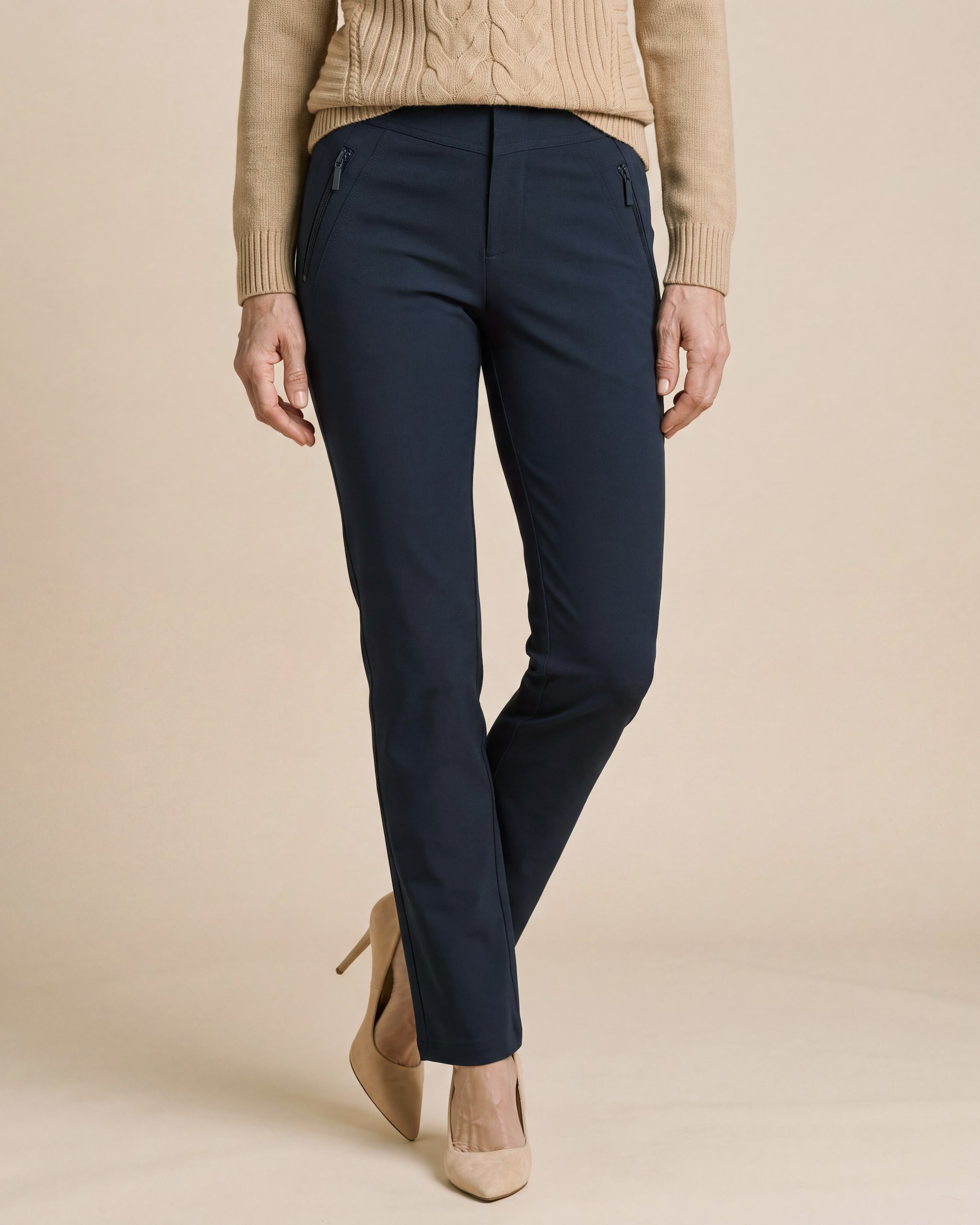 Produktabbildung für Straight Leg Hose mit Tummy Control