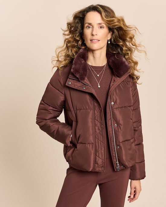 Produktabbildung für Steppjacke mit Fellkragen