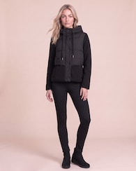 Produktabbildung für Steppjacke mit Strickdetails